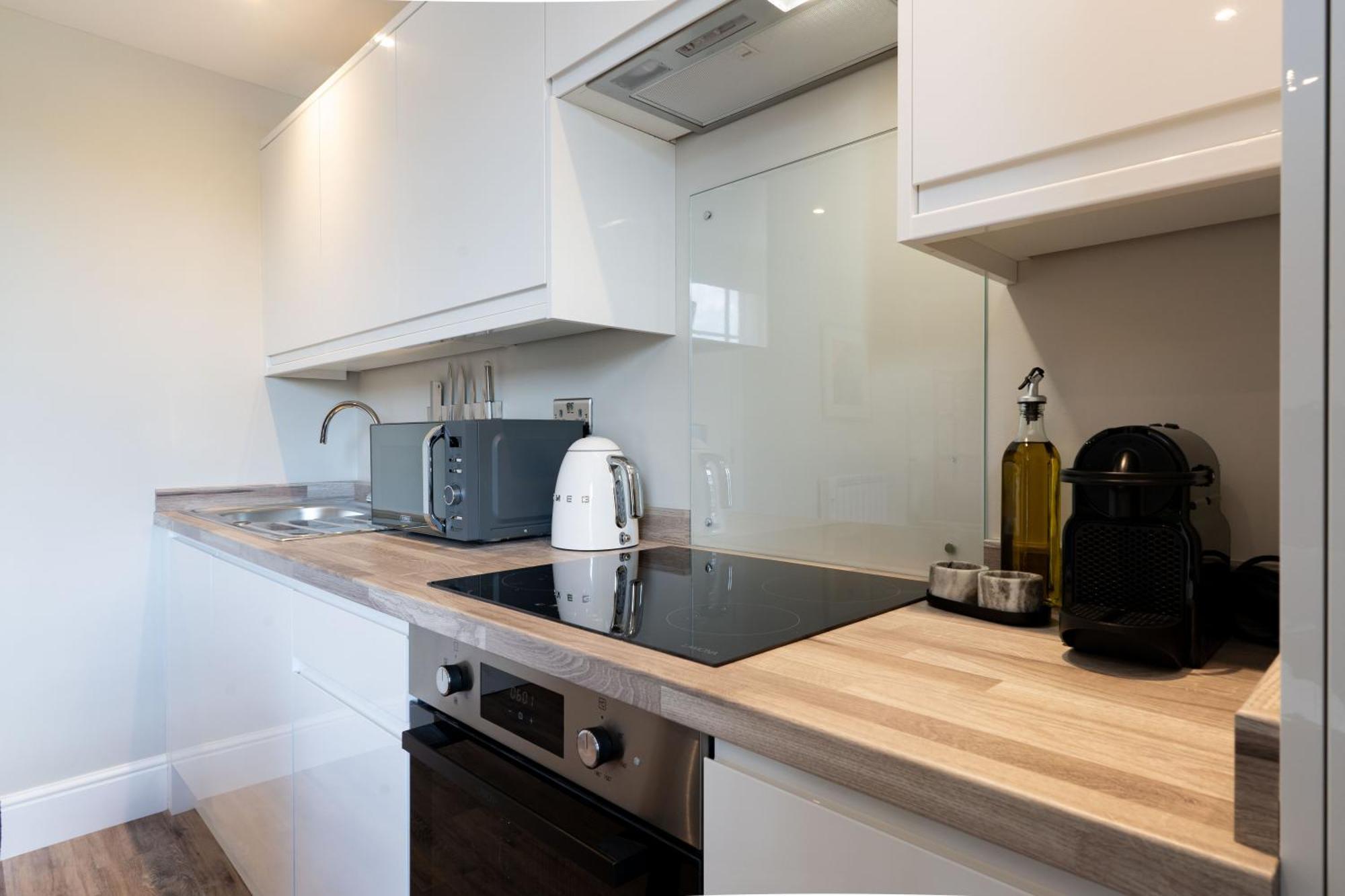 Wellington Place I Your Apartment Bristol Bagian luar foto
