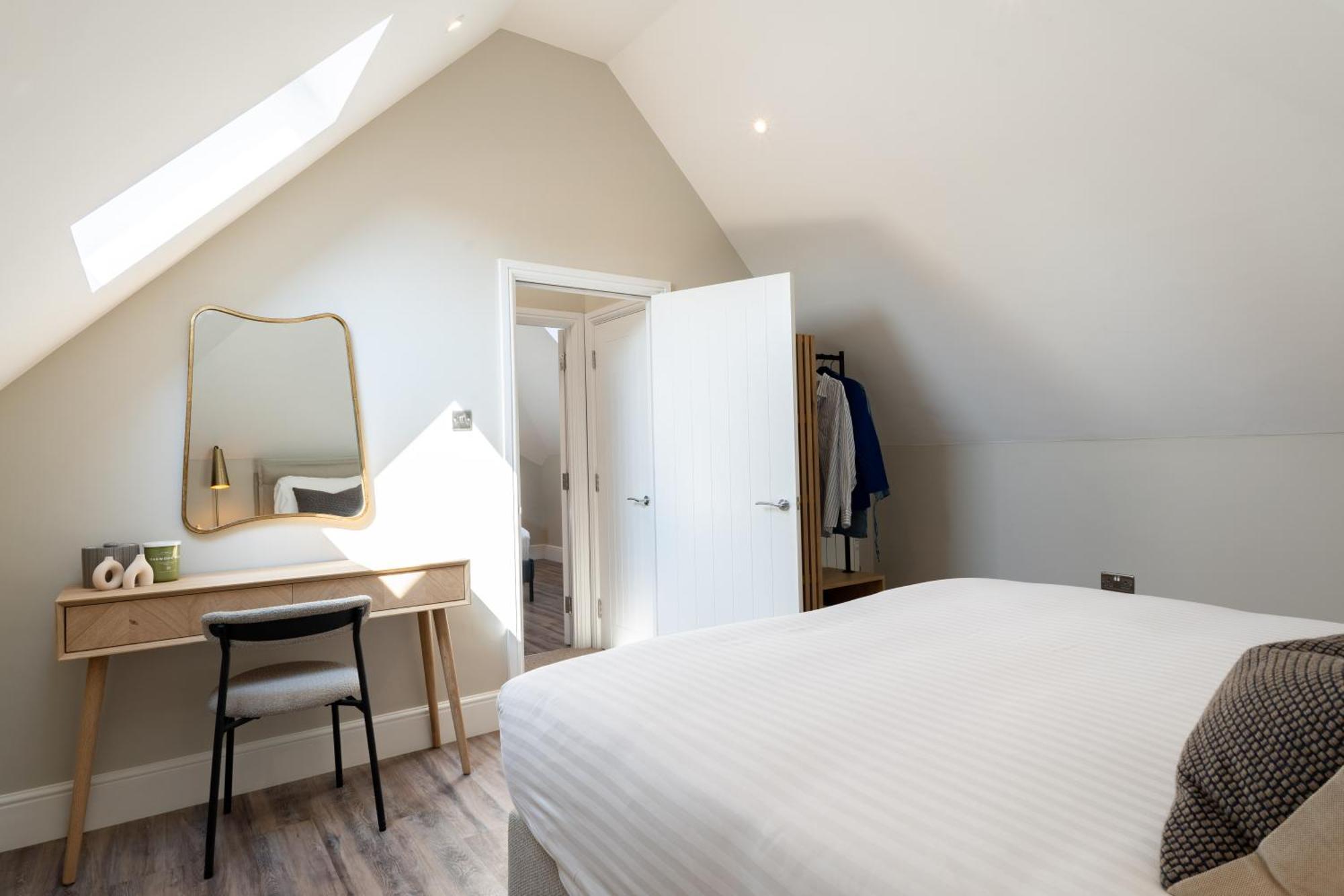 Wellington Place I Your Apartment Bristol Bagian luar foto