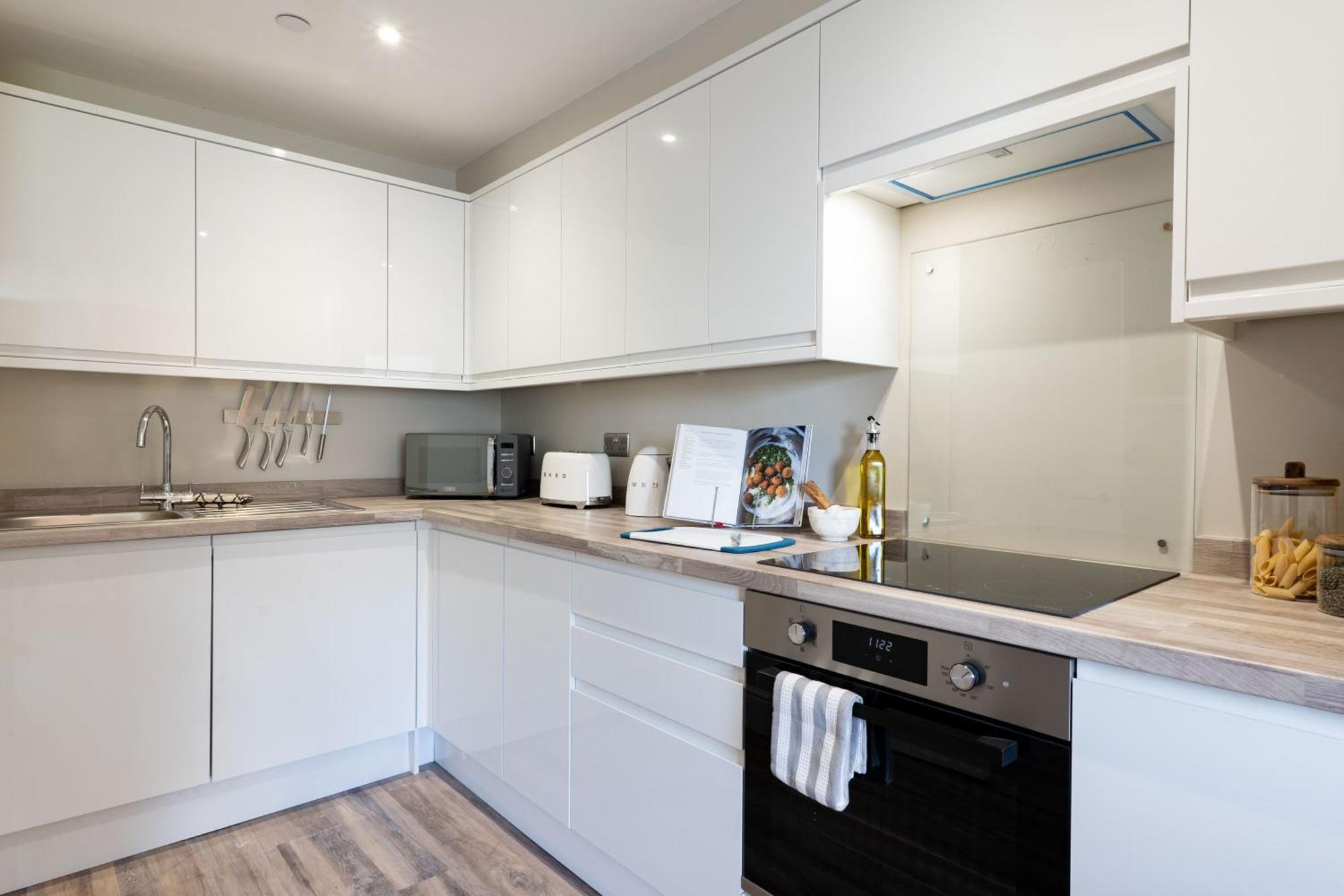 Wellington Place I Your Apartment Bristol Bagian luar foto