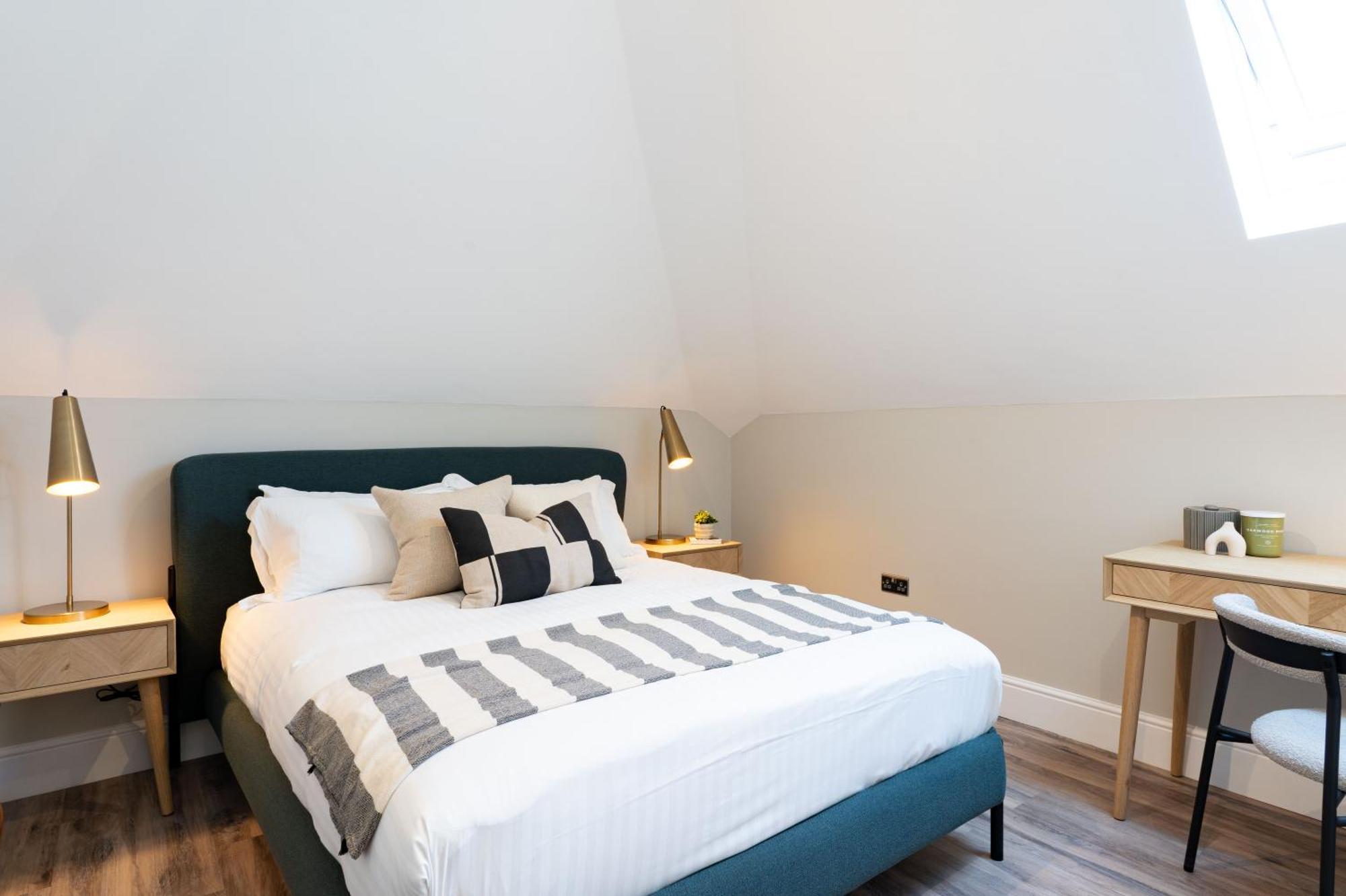 Wellington Place I Your Apartment Bristol Bagian luar foto