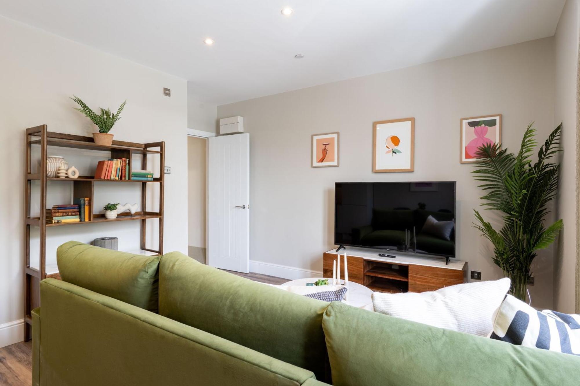 Wellington Place I Your Apartment Bristol Bagian luar foto