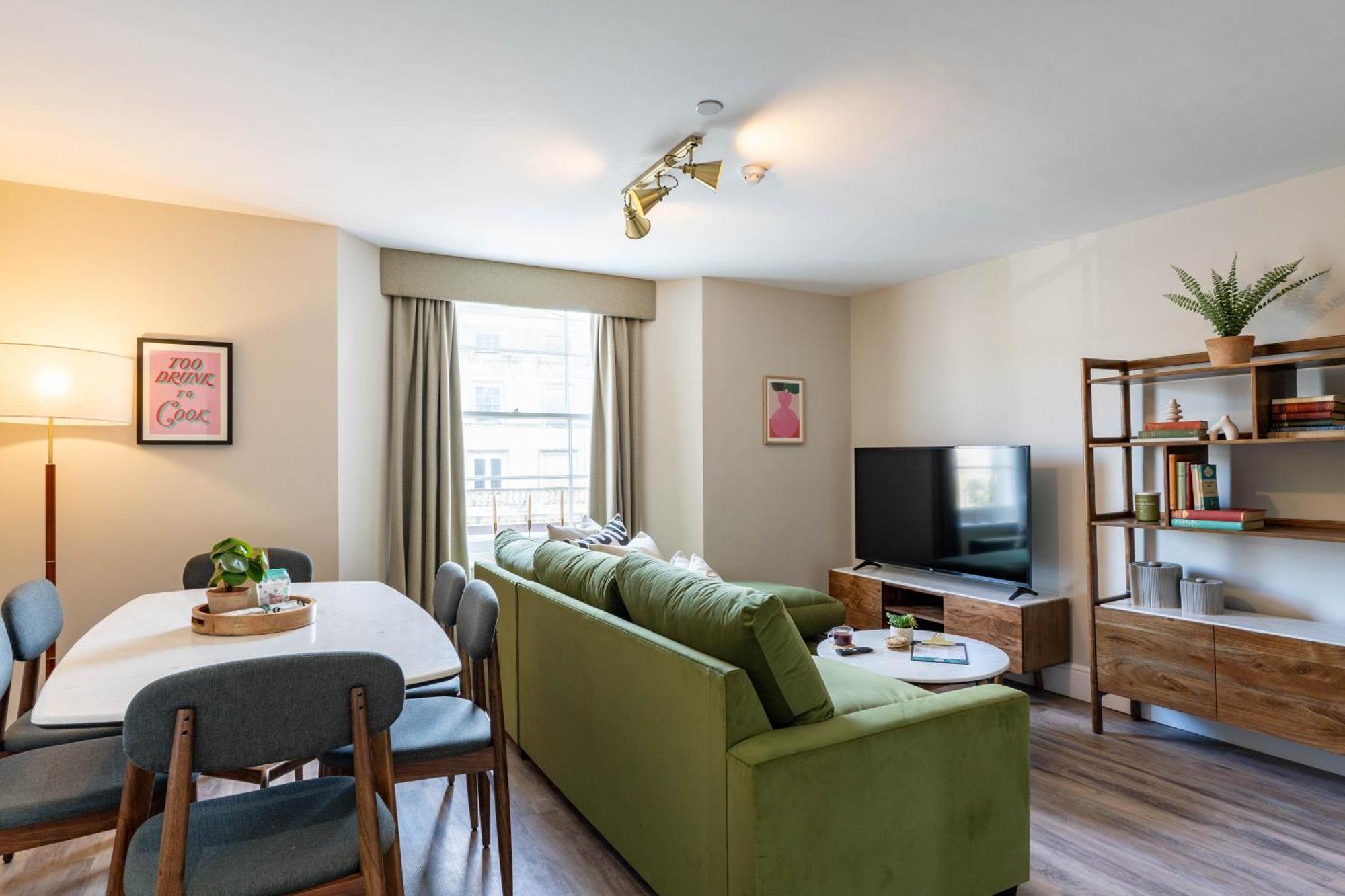 Wellington Place I Your Apartment Bristol Bagian luar foto